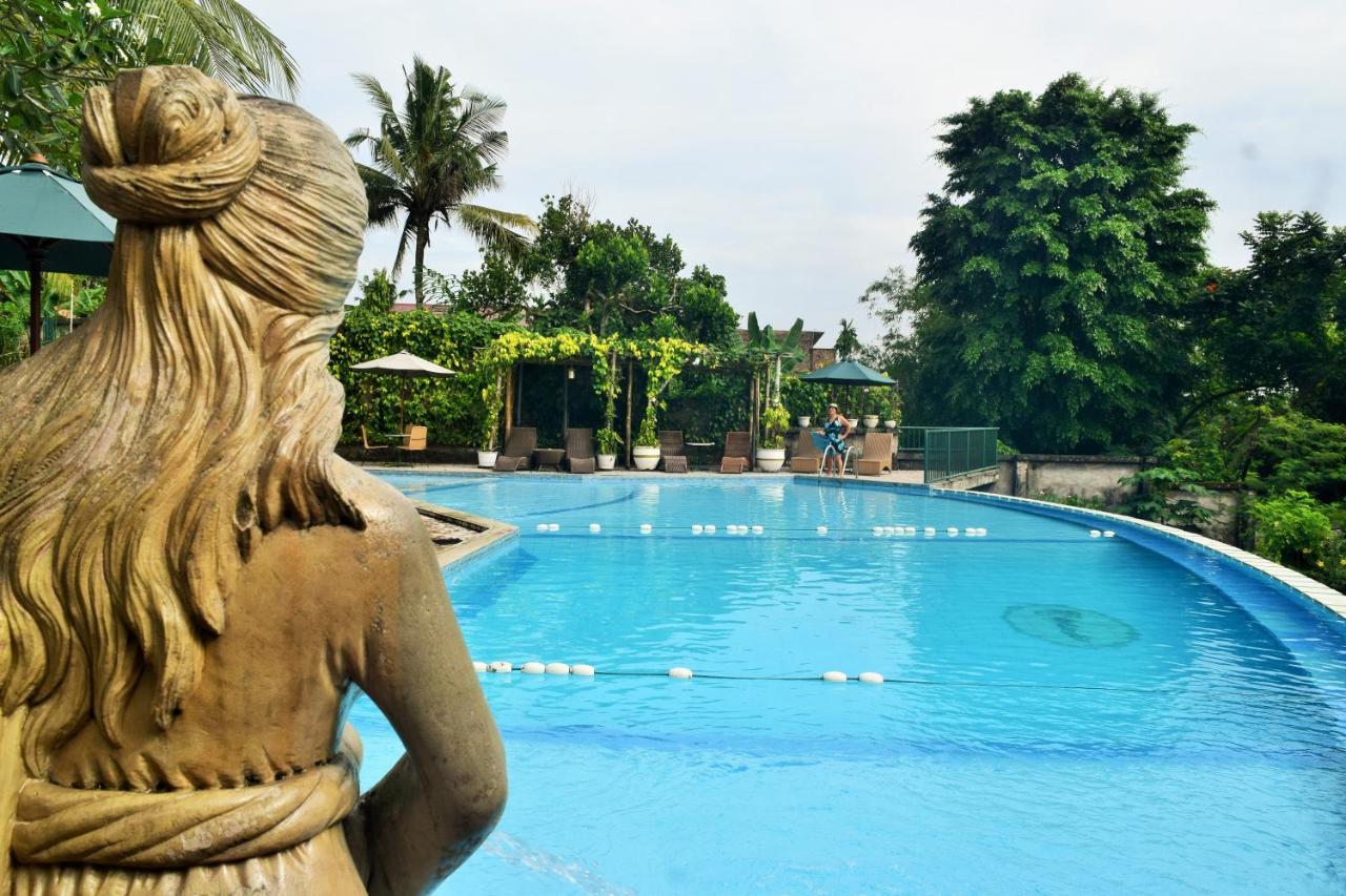 Hotel Deli River And Restaurant Omlandia Medan Exterior photo